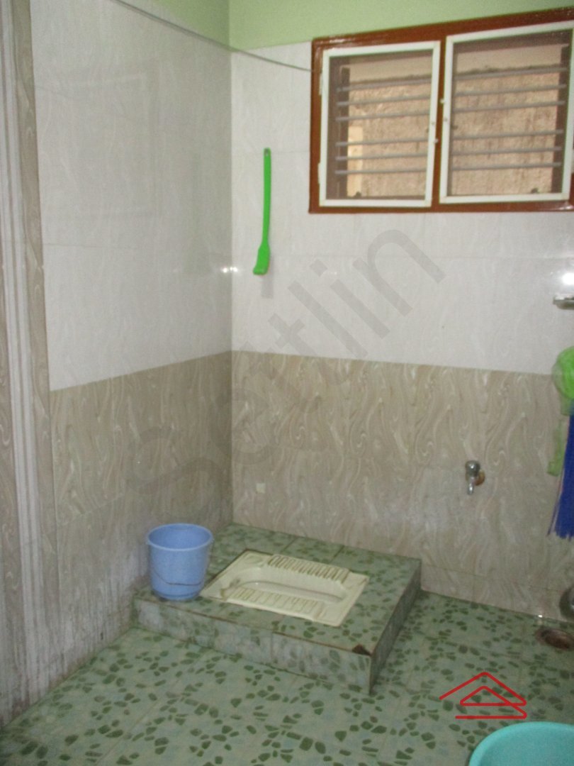 Sub Unit : bathrooms 2