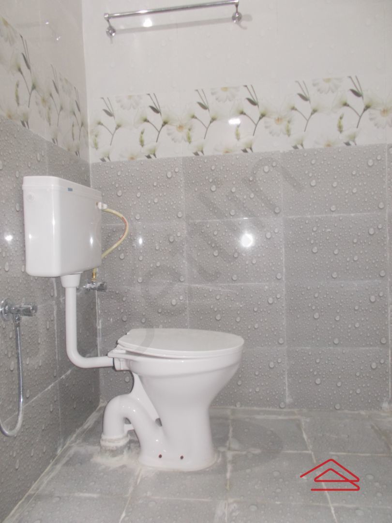 Sub Unit : Bathroom 1