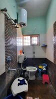 Sub Unit : bathrooms 1