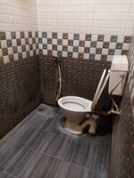 Sub Unit : bathrooms 4
