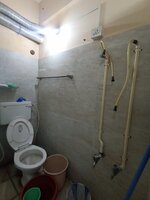 Servant Bathroom 1