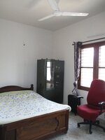 Sub Unit : bedrooms 1
