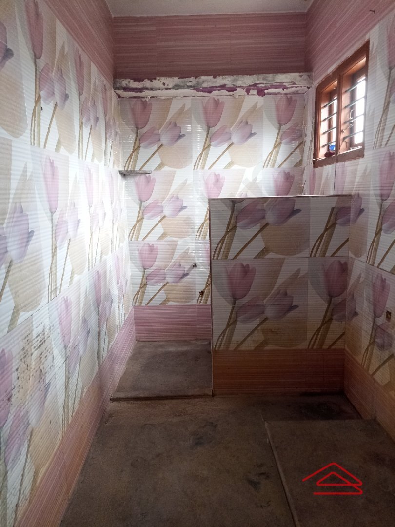 bathroom 5