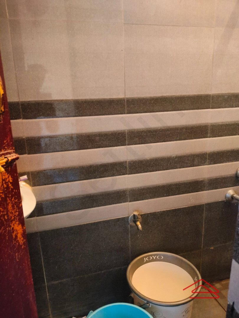 Sub Unit : bathrooms 1