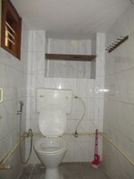 Sub Unit : bathrooms 1