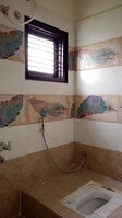 Sub Unit : bathrooms 2