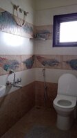 Sub Unit : bathrooms 1