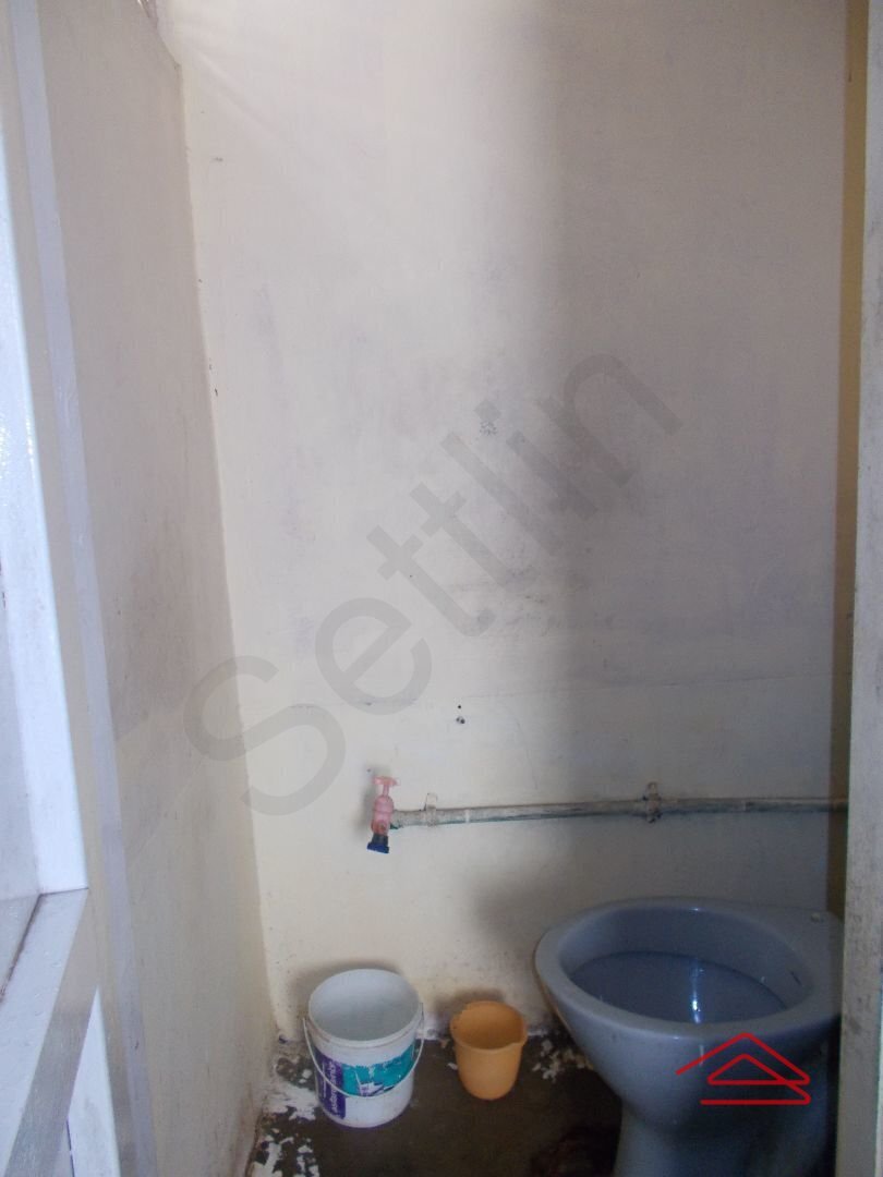 Sub Unit : bathrooms 1