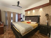 bedrooms 1