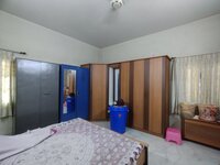 bedrooms 2