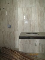Sub Unit : bathrooms 1