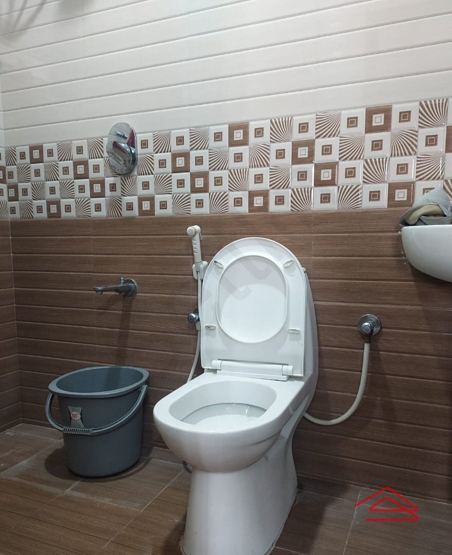 Sub Unit : bathrooms 2