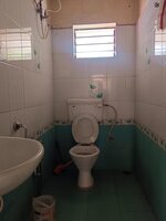 Sub Unit : bathrooms 2