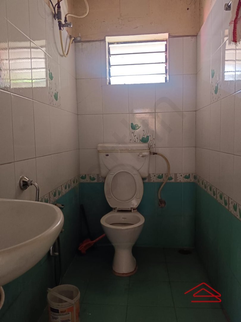 Sub Unit : bathrooms 2