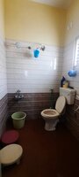 Sub Unit : bathrooms 1