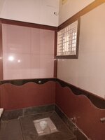bathrooms 6