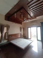bedrooms 2