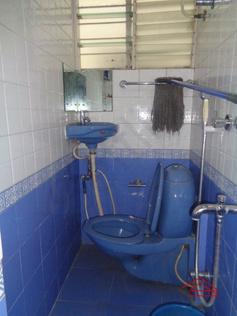 Bathroom 2