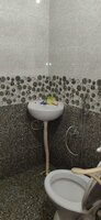 Sub Unit : bathrooms 1