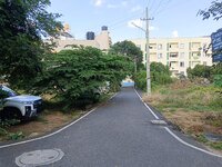 Unit:  Approach Road