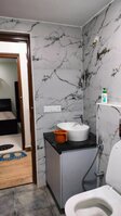 bathrooms 1