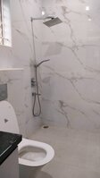 bathrooms 6