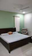 bedrooms 2