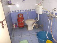 Sub Unit : Bathroom 1