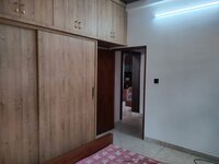 bedrooms 2