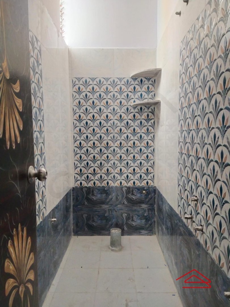 Sub Unit : bathrooms 2