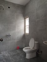 bathroom 4