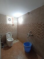 Sub Unit : bathrooms 1