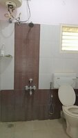 Sub Unit : bathrooms 2
