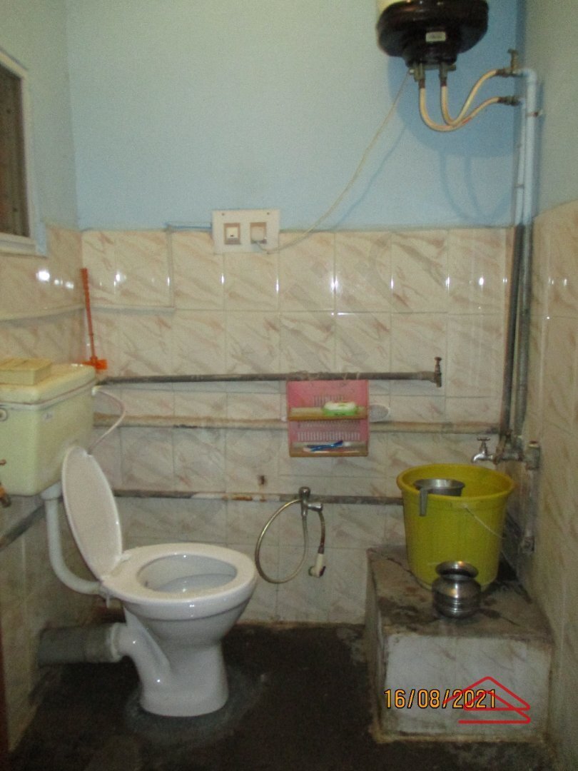 Sub Unit : bathrooms 1