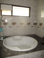 Sub Unit : bathrooms 2