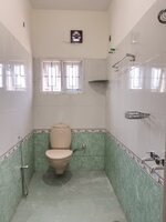 Sub Unit : bathrooms 3