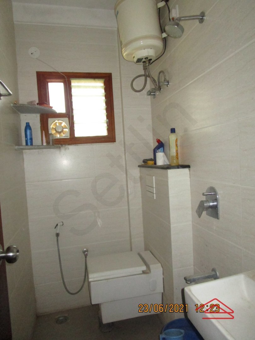 Bathroom 2
