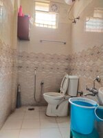 Bathroom 2 attached