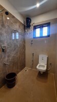 Sub Unit : bathrooms 1