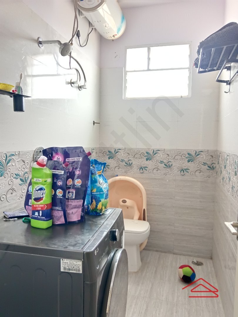 Bathroom 2