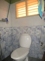 Sub Unit : bathrooms 1