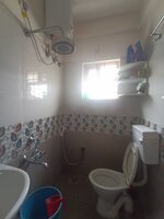 Sub Unit : bathrooms 2