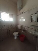 Sub Unit : bathrooms 1