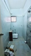 Sub Unit : bathrooms 3