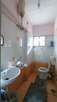 bathroom 4