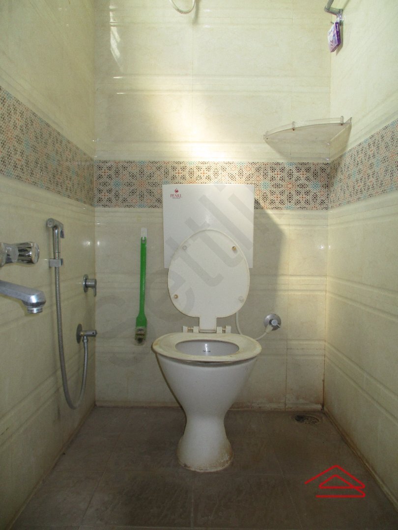 Sub Unit : bathrooms 2