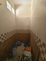 Sub Unit : bathrooms 1