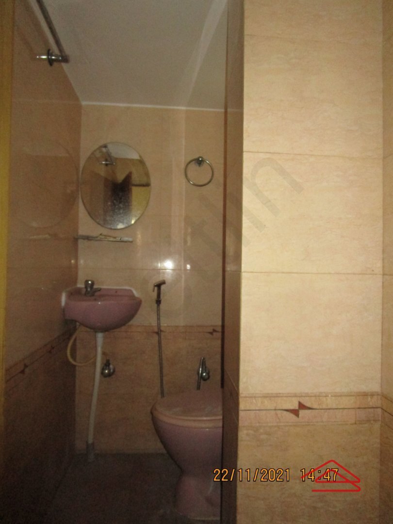 Sub Unit : bathrooms 1