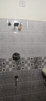 Sub Unit : bathrooms 1