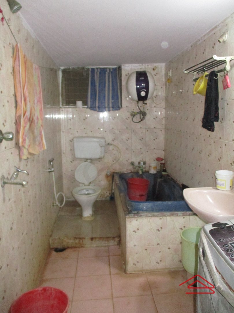 Sub Unit : bathrooms 2